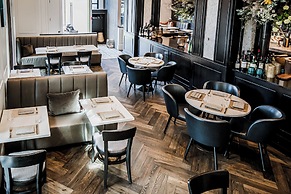 The Magnolia Hotel and Spa