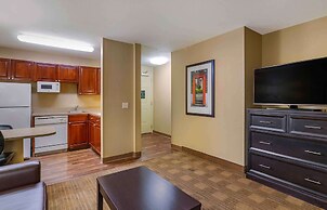 Extended Stay America Suites Tampa Airport N Westshore Blvd
