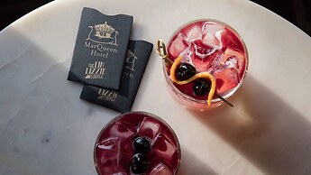 MarQueen Hotel
