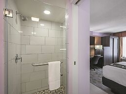 La Quinta Inn & Suites by Wyndham Minneapolis Northwest