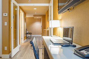 Executive Plaza Hotel Metro Vancouver