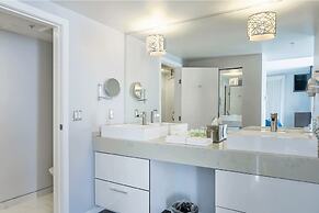 Executive Plaza Hotel Metro Vancouver