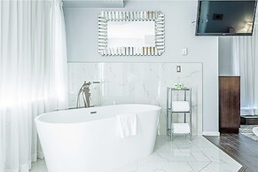 Executive Plaza Hotel Metro Vancouver