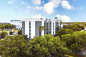 Hyatt Place Lakeland Center
