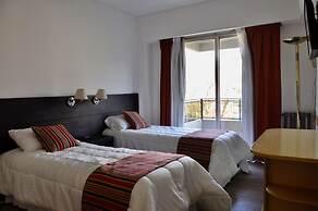 Golf Tower Suites & Apartments