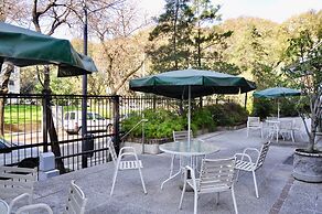 Golf Tower Suites & Apartments