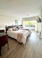 Golf Tower Suites & Apartments