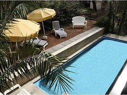 Golf Tower Suites & Apartments