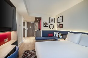 Hampton by Hilton London City