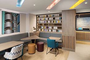 Hampton by Hilton London City