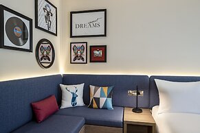 Hampton by Hilton London City