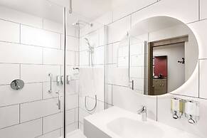 Hampton by Hilton London City