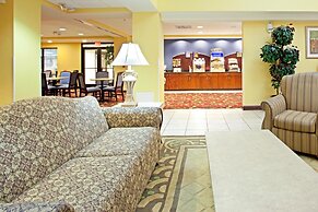 Holiday Inn Express Richmond Airport by IHG