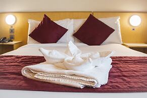 St Giles Heathrow Hotel