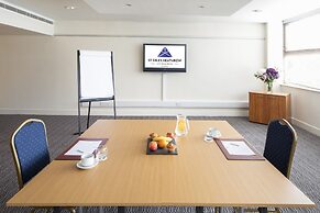 St Giles Heathrow Hotel