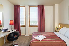 St Giles Heathrow Hotel