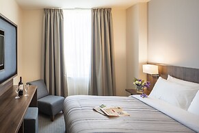 St Giles Heathrow Hotel