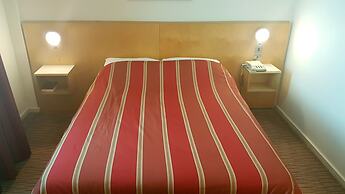 St Giles Heathrow Hotel