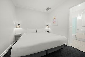Comfort Hotel Melbourne Central