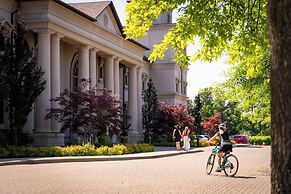 Niagara Fallsview Hotel
