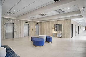 Holiday Inn & Suites Chicago - Downtown by IHG