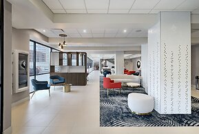 Holiday Inn & Suites Chicago - Downtown by IHG