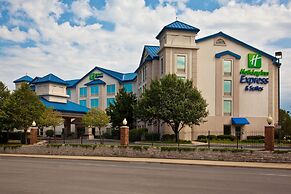 Holiday Inn Express Hotel & Suites Chicago-Midway Airport, an IHG Hote