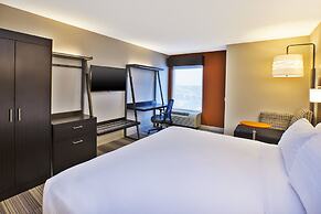 Holiday Inn Express Hotel & Suites Chicago-Midway Airport by IHG