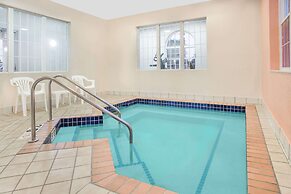 Microtel Inn & Suites by Wyndham Appleton