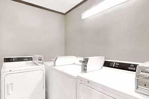 Motel 6 Stafford, TX – SW Houston - Sugarland