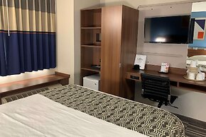 Microtel Inn & Suites by Wyndham Fond Du Lac