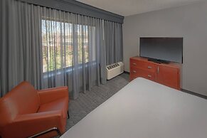 Courtyard by Marriott Frederick