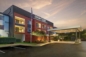 Courtyard by Marriott Frederick