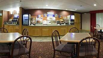 Holiday Inn Express Hotel & Suites Colby by IHG