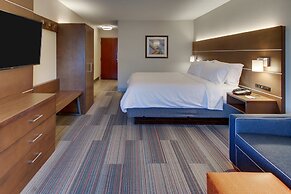 Holiday Inn Express & Suites Atlanta N-Perimeter Mall Area by IHG