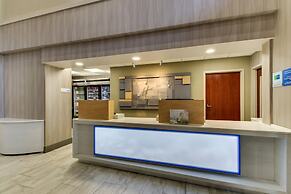 Holiday Inn Express & Suites Atlanta N-Perimeter Mall Area by IHG