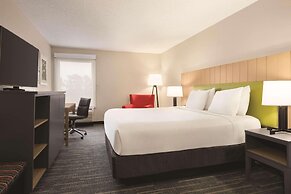 Country Inn & Suites by Radisson, Dunn, NC