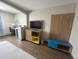 Days Inn by Wyndham Phoenix West