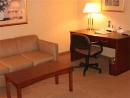 Maron Hotel And Suites