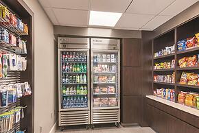 La Quinta Inn & Suites by Wyndham Orlando UCF