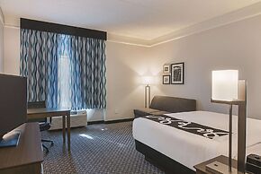 La Quinta Inn & Suites by Wyndham Orlando UCF