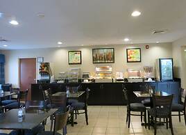 SureStay Plus Hotel by Best Western Roanoke Rapids I-95