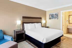 Best Western China Lake Inn