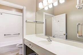 Best Western China Lake Inn