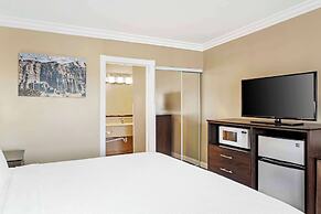 Best Western China Lake Inn