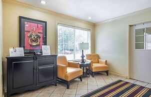 Extended Stay America Suites Newark Woodbridge