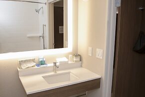 Holiday Inn Express & Suites Colorado Springs North by IHG
