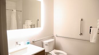 Holiday Inn Express & Suites Colorado Springs North by IHG