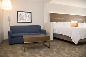 Holiday Inn Express & Suites Colorado Springs North by IHG