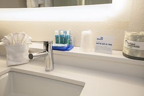 Holiday Inn Express & Suites Colorado Springs North by IHG